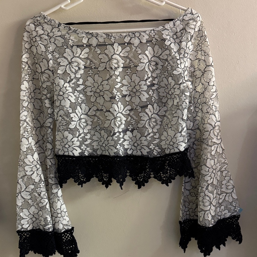 Dress code - Crop Top Lace Women's with White/ black lace detailing. Sz S - Picture 2 of 10